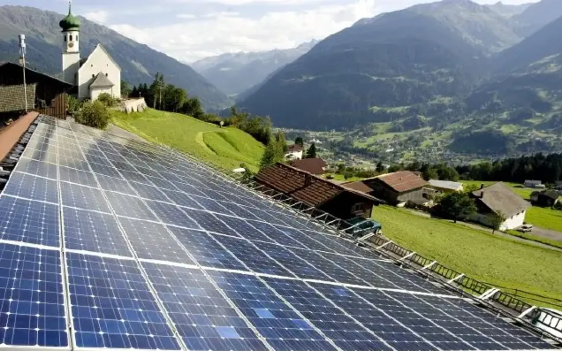 PV Anlage auf einem Dach